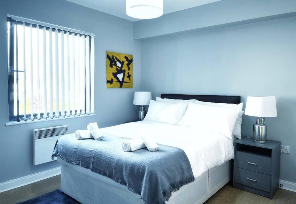 Ferienwohnung New Luxurious And Business Apt Swansea Exterior foto